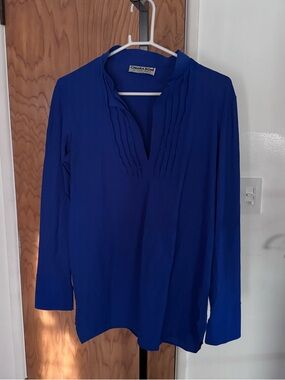Chiara Boni Women's Royal Blue Pleated V-Neck Top 46